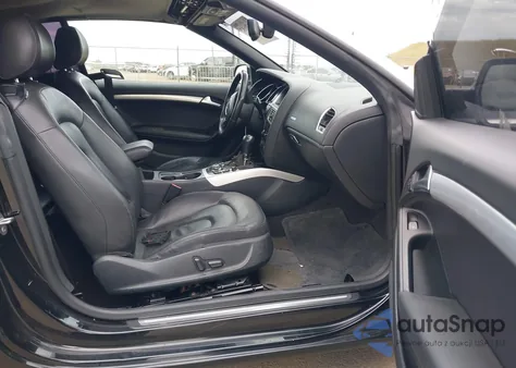 2011 Audi A5 Premium Plus z USA, uszkodzony, nr VIN WAUJFAFH3BN021143